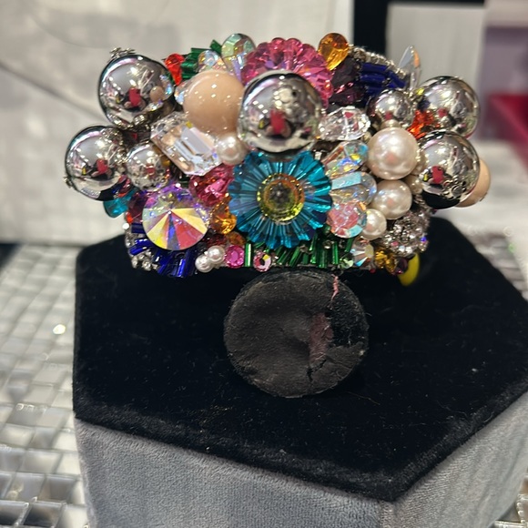 Vintage ‘80s Designer Crystal and Beadwork “Everything” Cuff Bracelet-Boutique - Picture 15 of 15